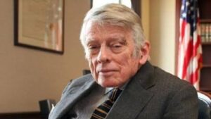 billionaire-kenneth-dart-shifts-focus-from-tobacco-to-gambling-stocks