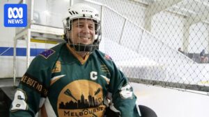 broomball-faces-decline-in-australia-as-player-numbers-dwindle