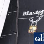 comanche-and-lawconnect-in-fierce-battle-for-sydney-to-hobart-line-honours