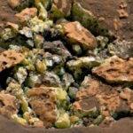 curiosity-rover-s-accidental-discovery-unveils-pure-sulfur-on-mars