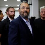 emails-reveal-former-israeli-pm-ehud-barak-s-close-ties-with-jeffrey-epstein