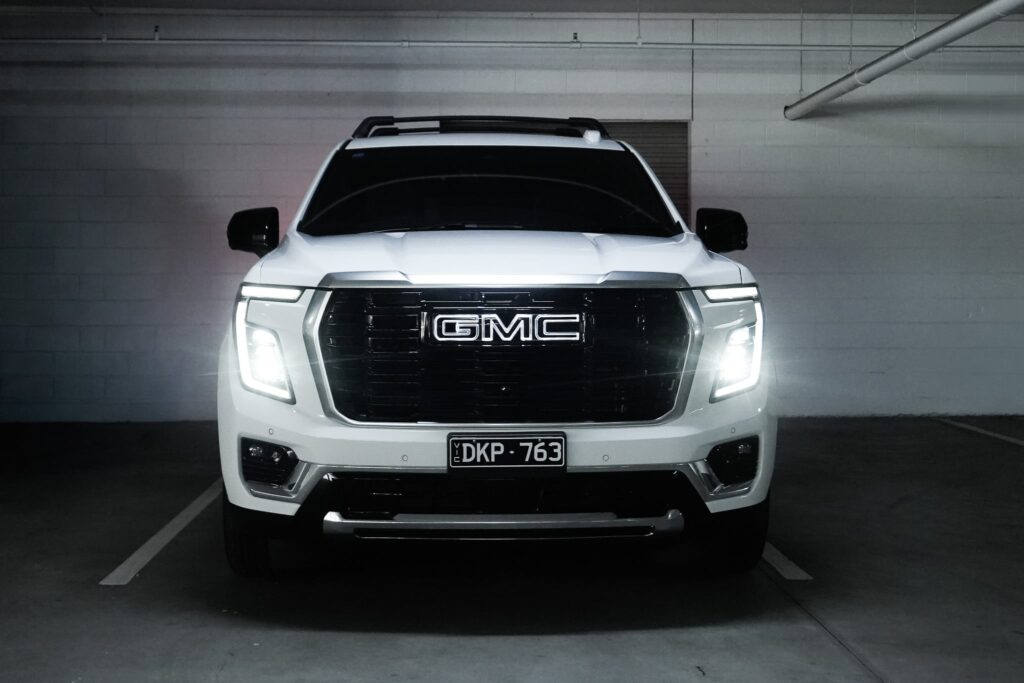gmc-yukon-denali-s-bold-new-look-black-and-illuminated-in-australia