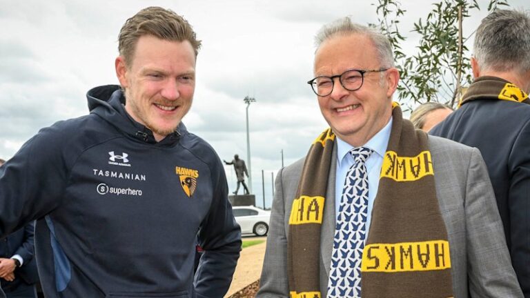 hawthorn-hawks-face-cultural-test-with-josh-weddle-s-lucrative-offer