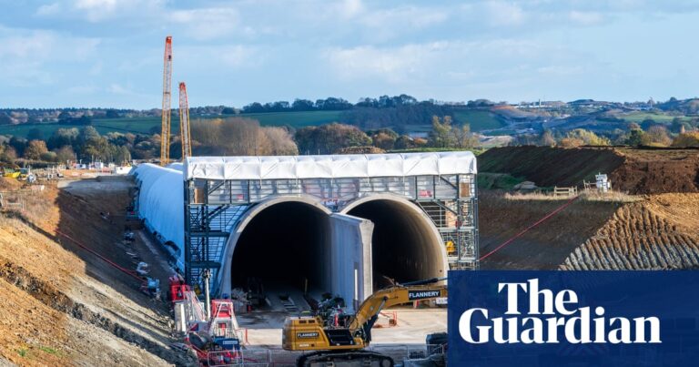 hs2-britain-s-costly-high-speed-rail-project-faces-delays-and-dissent
