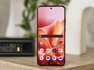 motorola-edge-60-neo-a-compact-smartphone-with-exceptional-battery-life