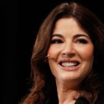 nigella-lawson-s-velvet-ensembles-the-quintessential-christmas-day-attire