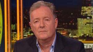 piers-morgan-faces-australian-taunts-after-england-s-ashes-defeat