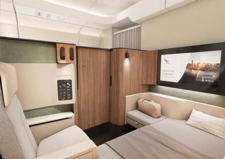 qantas-restricts-airbus-a350-first-class-to-paying-customers-only