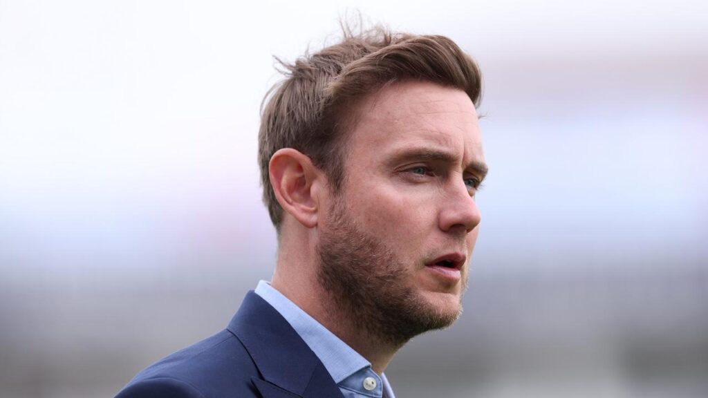 stuart-broad-stands-firm-amid-ashes-defeat-starc-eyes-future-series