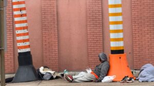 wealth-divide-deepens-as-christmas-highlights-economic-disparities-in-america