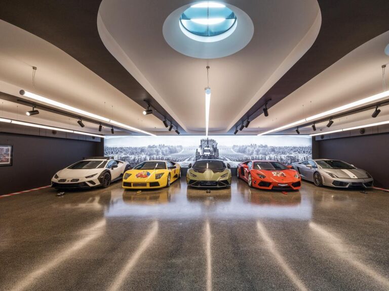 australia-s-luxury-garages-where-prestige-meets-practicality