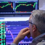 australian-sharemarket-dips-as-big-banks-weigh-down-gains