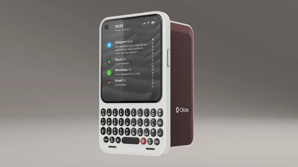 clicks-unveils-retro-inspired-smartphone-and-keyboard-at-ces-2026