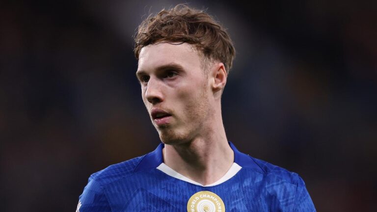 cole-palmer-s-future-at-chelsea-in-doubt-amid-manchester-return-rumors