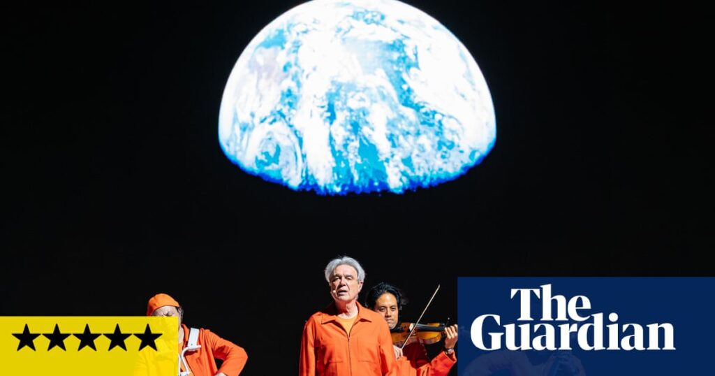 david-byrne-s-electrifying-show-a-journey-through-music-and-humanity