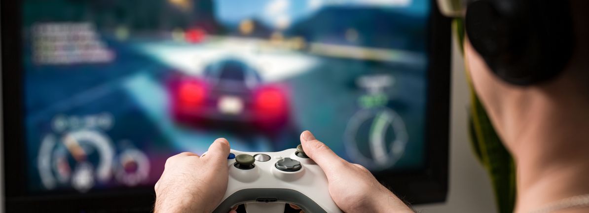 garmin-s-quatix-8-pro-launch-sparks-valuation-debate-amid-market-shifts