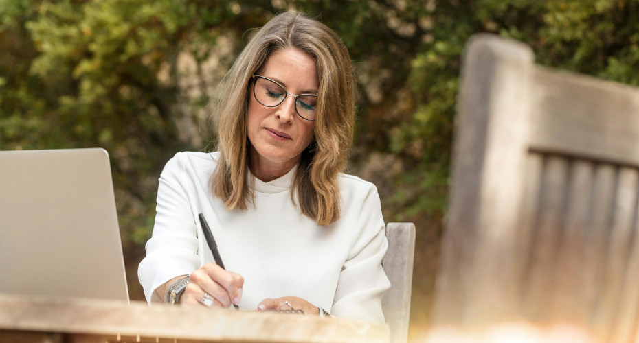 hormone-therapy-shows-no-link-to-dementia-risk-major-review-finds