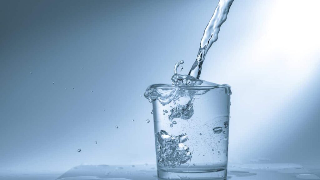 how-to-stay-hydrated-expert-tips-for-summer-wellness