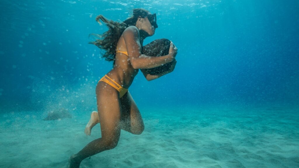 how-women-s-unique-flexibility-enhances-their-strength-and-resilience