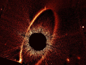 hubble-captures-dramatic-cosmic-collision-around-star-fomalhaut