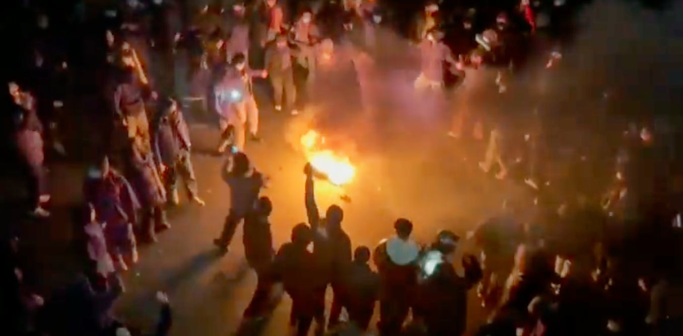 iran-s-internet-shutdown-economic-strain-and-political-risks