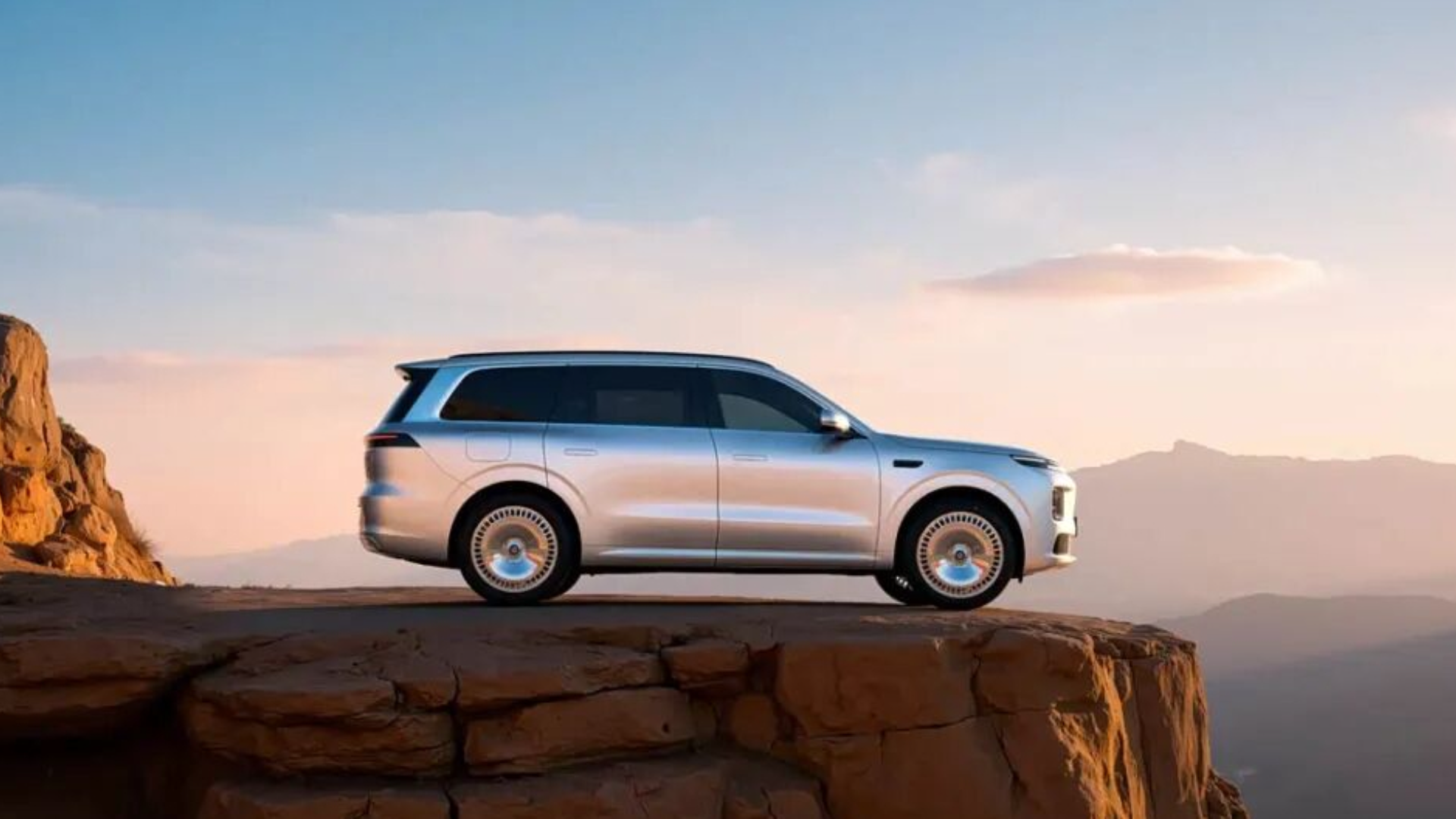 leapmotor-s-d19-suv-a-technological-marvel-with-1000v-charging