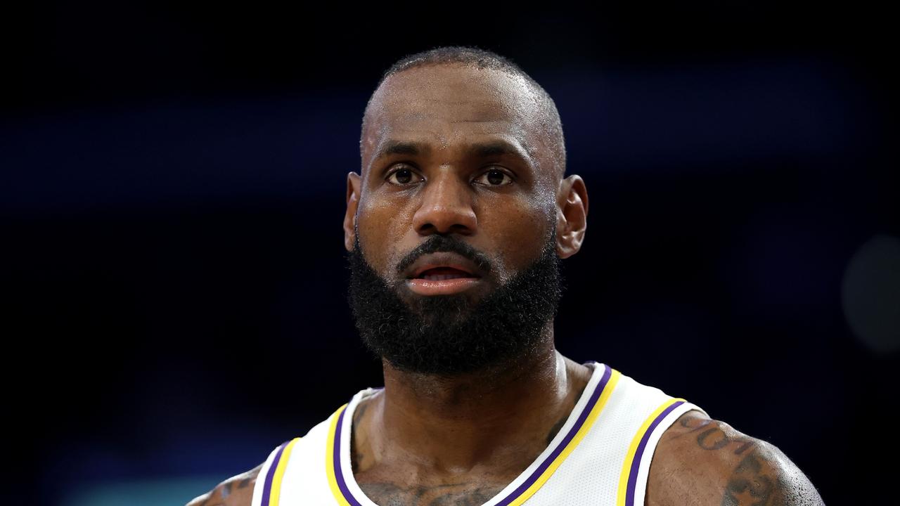 nba-drama-unfolds-lebron-s-streak-in-jeopardy-amid-buzzer-beater-frenzy