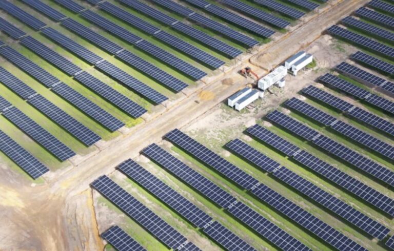 nsw-embraces-solar-battery-hybrids-to-replace-ageing-coal-plants