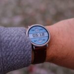 pebble-revives-iconic-round-smartwatch-with-modern-twist