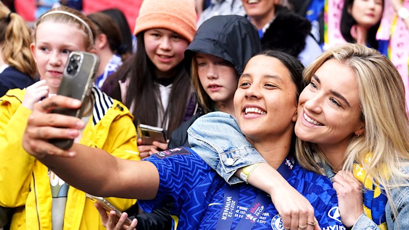 sam-kerr-and-kristie-mewis-to-wed-in-star-studded-new-year-celebration