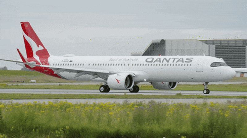 surge-in-holiday-airfares-hits-australians-as-plane-production-recovers