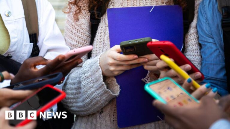 uk-government-to-explore-social-media-ban-for-under-16s-amid-rising-concerns