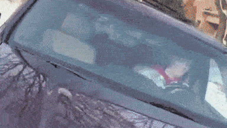 video-sparks-controversy-over-ice-shooting-in-minneapolis