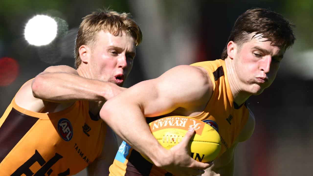 afl-2026-pre-season-insights-hawks-shine-cats-struggle-in-match-simulations