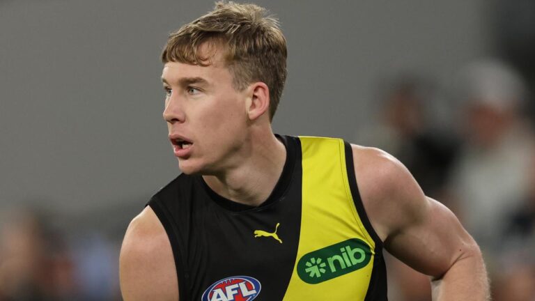 afl-player-salaries-surge-record-number-of-millionaires-revealed