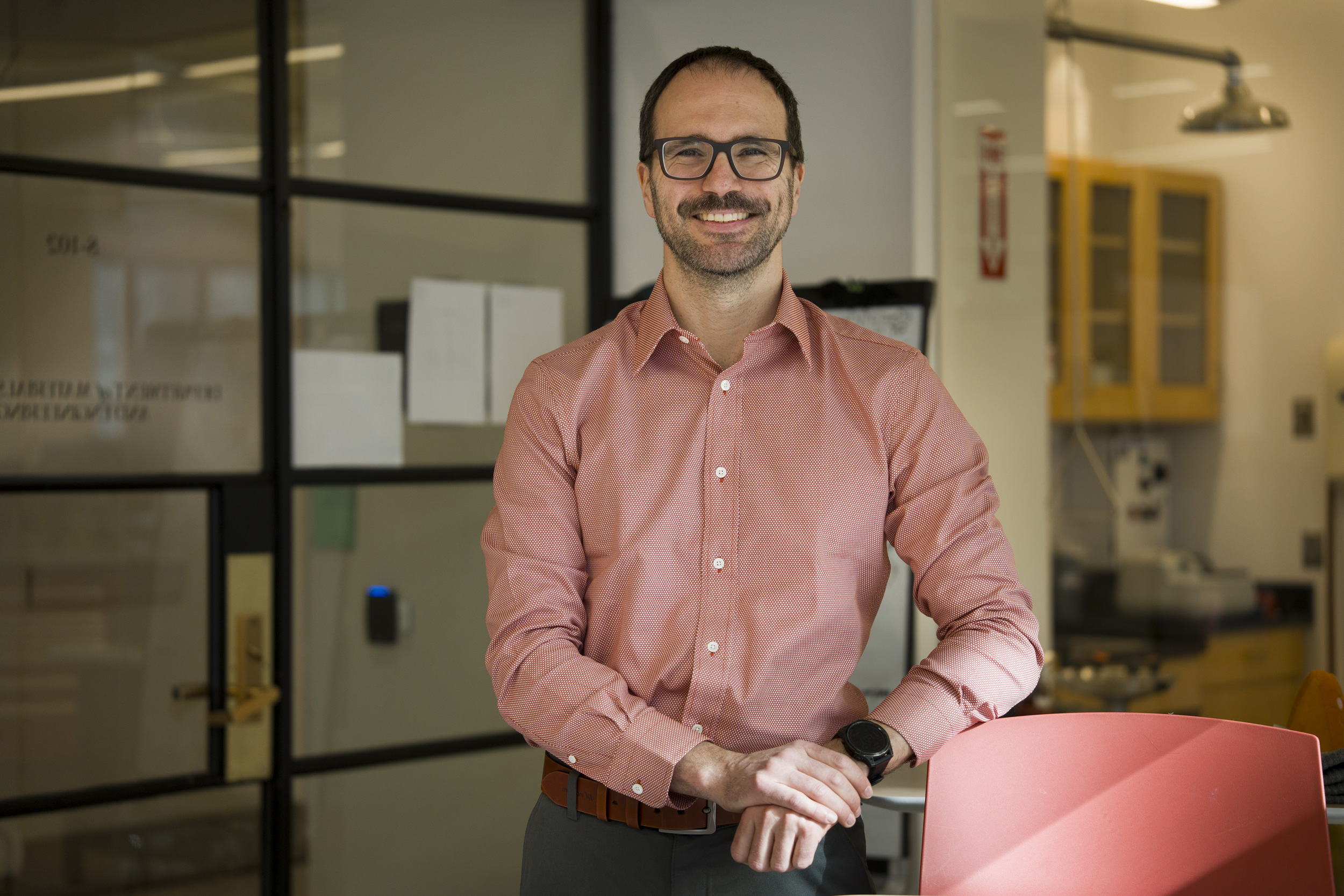 ai-and-simulations-revolutionizing-material-science-at-mit