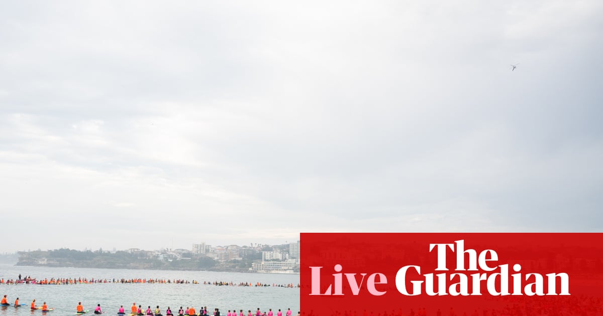 australia-mourns-young-shark-attack-victim-as-political-tensions-rise