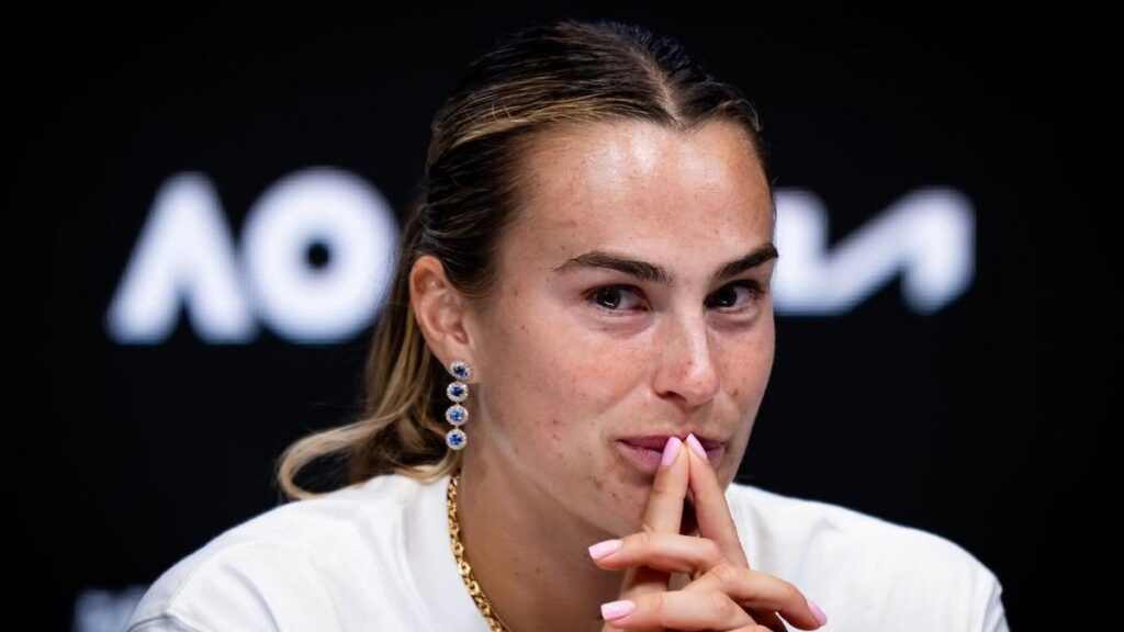 australian-open-controversy-fitness-tracker-company-challenges-ban-with-new-apparel