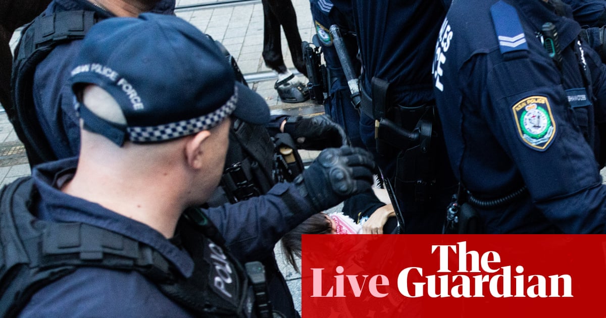 australian-protests-spark-controversy-minns-defends-police-pm-calls-for-peace