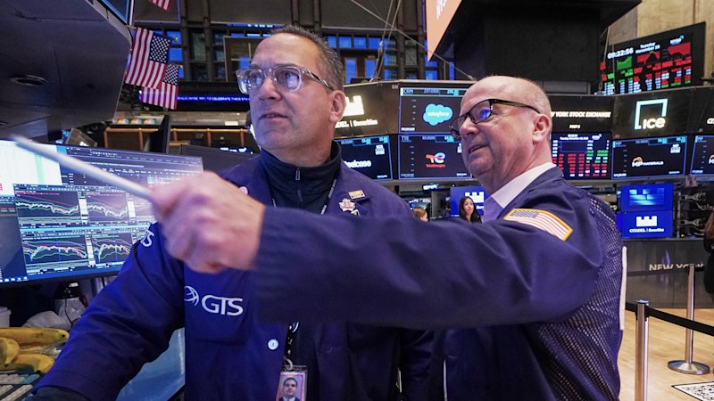 australian-sharemarket-stalls-amid-ai-concerns-and-tariff-uncertainty