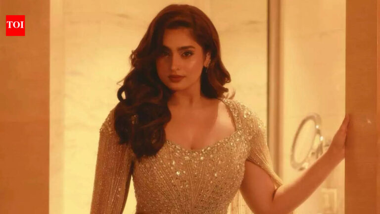 ayesha-khan-criticizes-ai-videos-and-paparazzi-culture-calls-for-consent