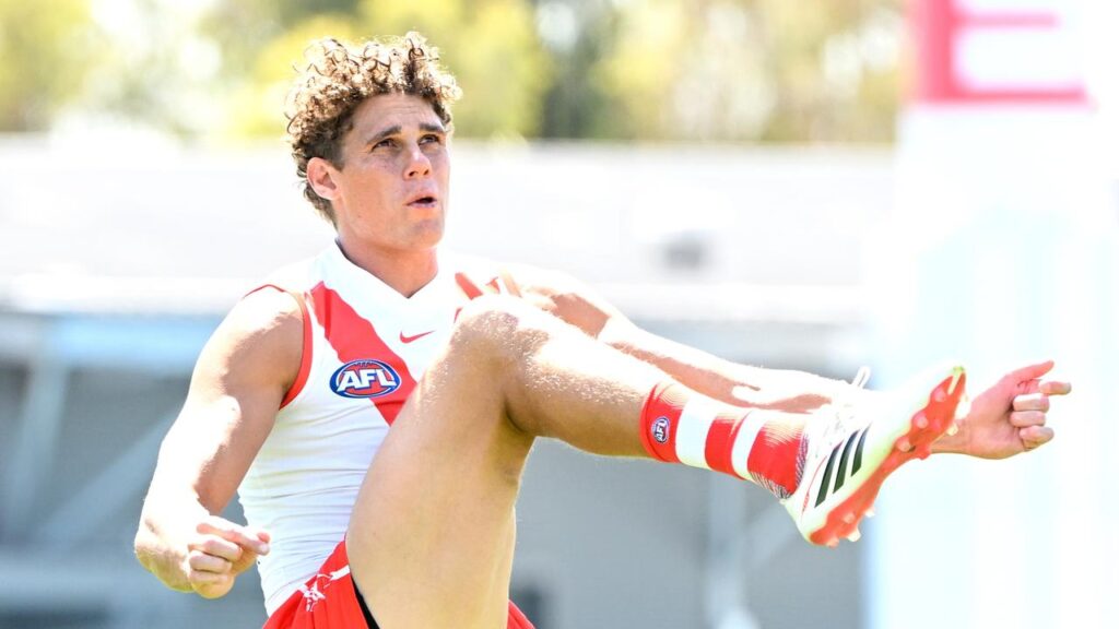 charlie-curnow-shines-in-swans-debut-as-sydney-faces-bulldogs-in-afl-pre-season-clash