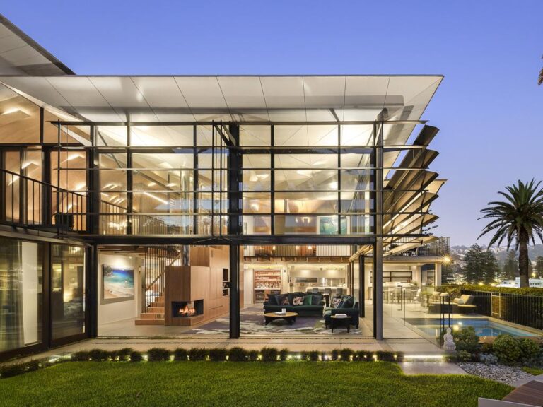 collaroy-s-iconic-point-house-aims-for-record-breaking-26m-sale