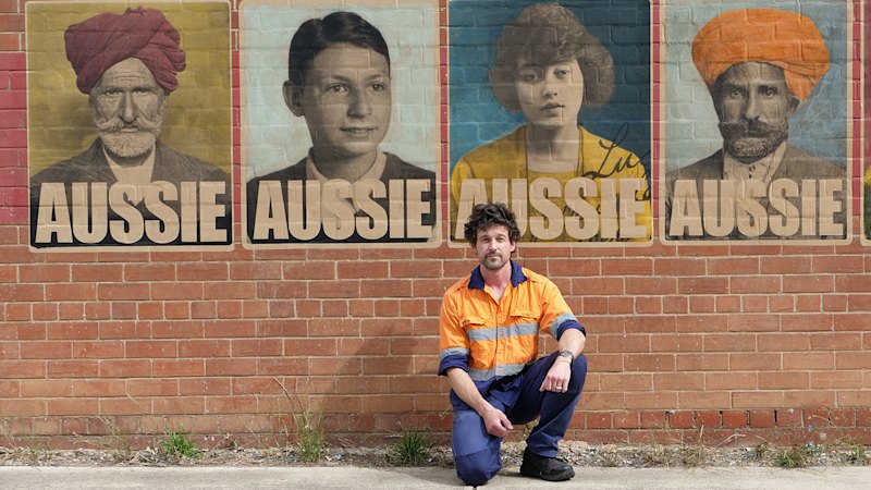 controversial-posters-of-bondi-shooter-spark-outrage-in-melbourne