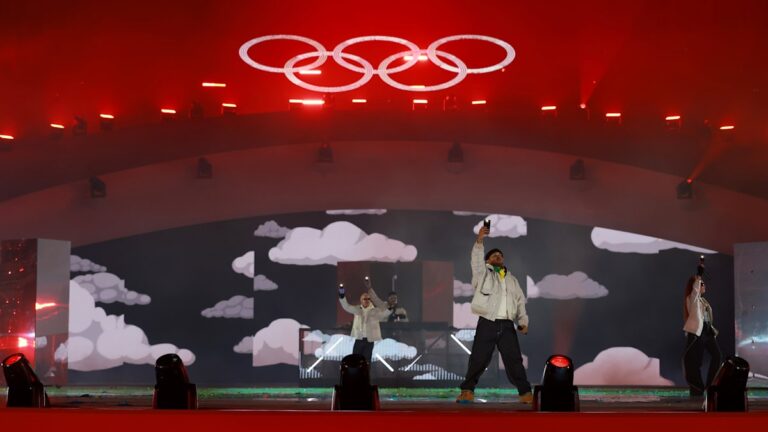 italy-concludes-milano-cortina-games-with-spectacular-verona-arena-ceremony