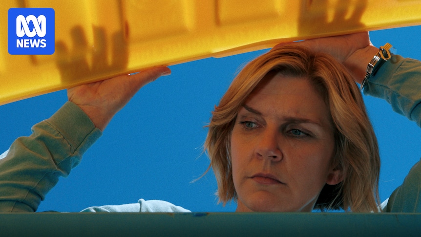 pluribus-the-silent-sensation-captivating-audiences-in-2025