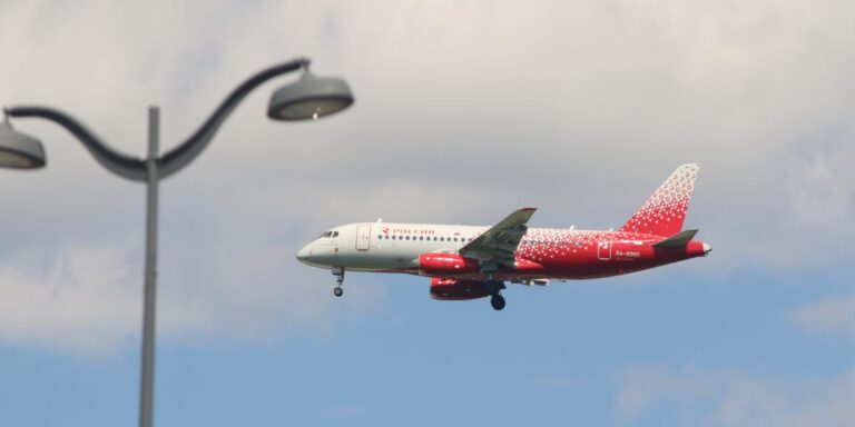 russia-begins-evacuation-of-citizens-from-cuba-amid-fuel-shortage