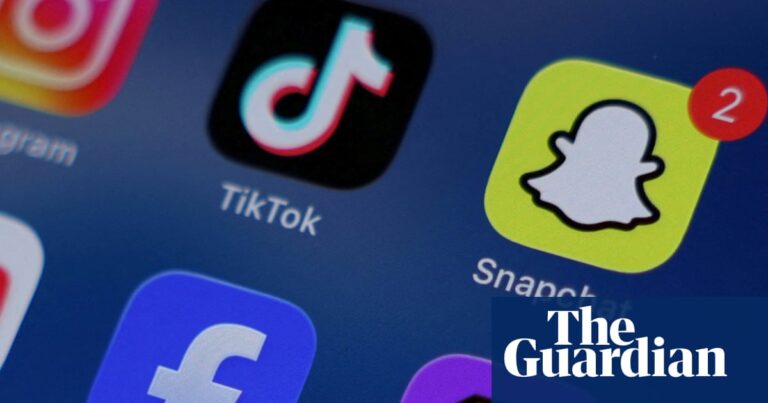 snapchat-blocks-415-000-accounts-in-australia-amid-social-media-ban-challenges