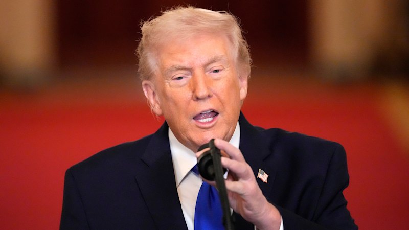 trump-declares-golden-age-of-america-in-lengthy-state-of-the-union-address