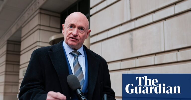 us-judge-halts-pentagon-s-action-against-senator-mark-kelly-over-video